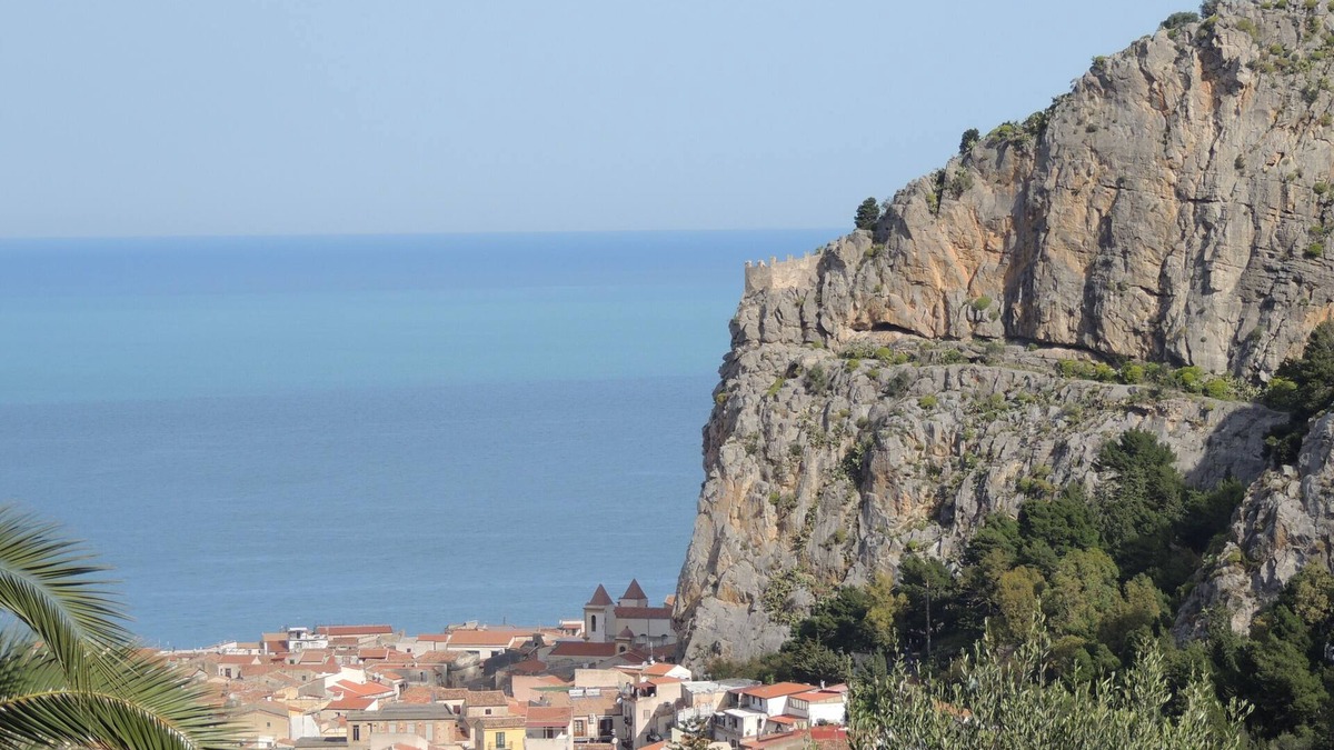 Cefalu Villa | At our house, the ideal place for a comfortable and peaceful holiday.