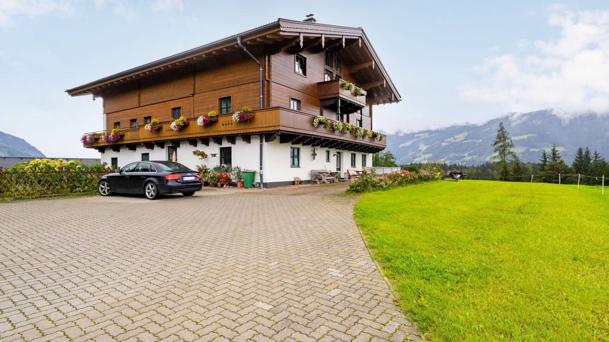 Saalfelden am Steinernen Meer Apartment | Sommerstein by Interhome
