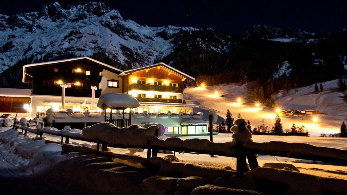 Sankt Martin am Tennengebirge Apartment | Holiday house, 4 bedrooms, kitchen, 2 bathrooms, garden - Alpengasthof Lämmerhof