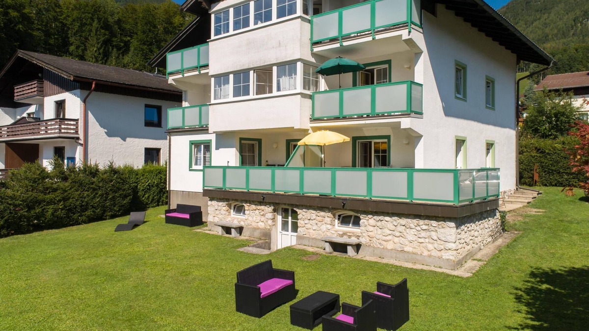 Ried Apartment | Stylish apartment by the Wolfgangsee lake