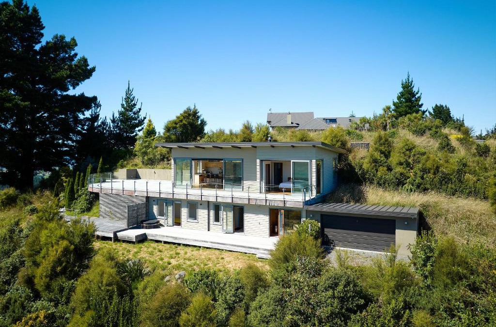 Kaikoura House | Ata Rangi Lodge - Kaikoura Holiday Home