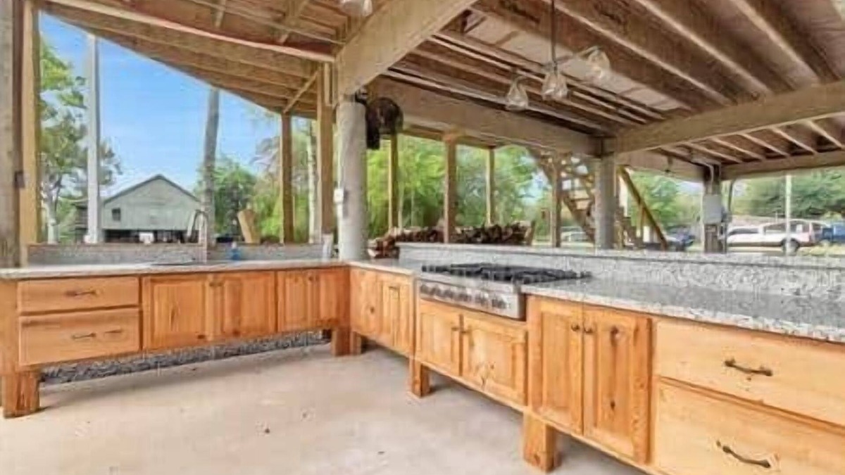 Butte La Rose House | Atchafalaya Ahnvee, a slice of heaven on the river