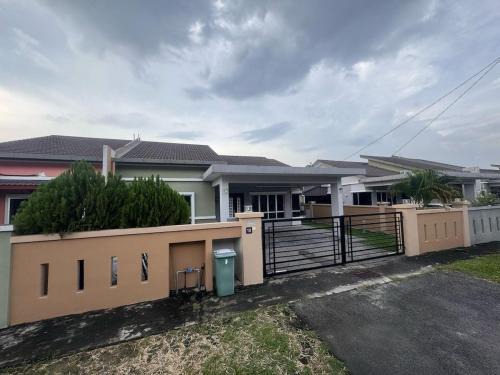Geching Hilir House | Ateh Homestay