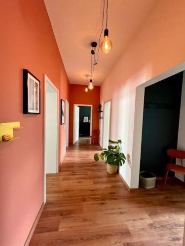 Sonnenberg Apartment | Atelier Noé ROSÉ- Kunstvoll Wohnen - Wunderbares Frühstück möglich - Ruhig und nah am Zentrum -