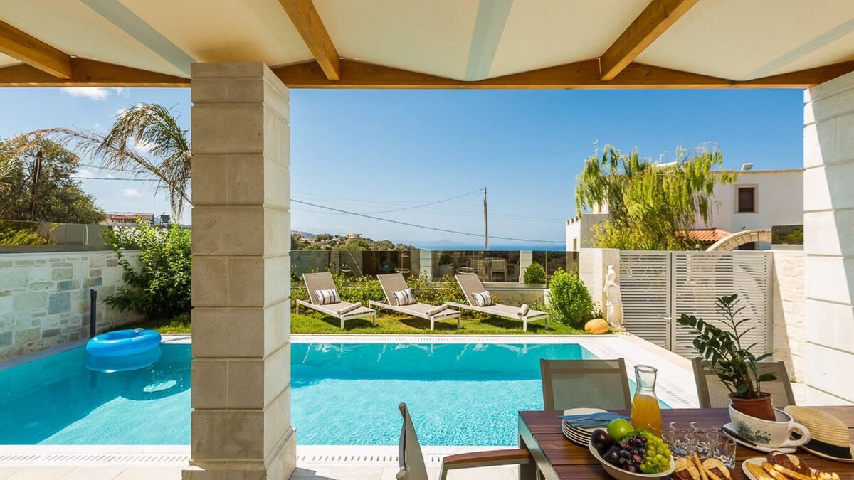Kirianna Villa | Athena Villa, Family Paradise with Heated Pool
