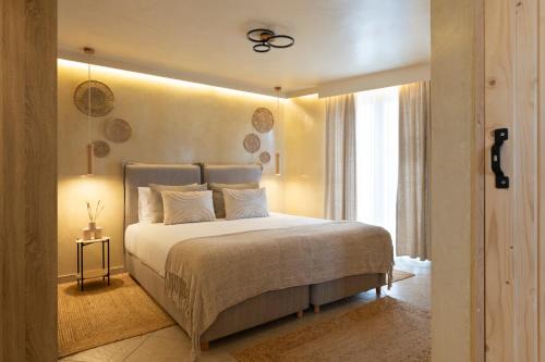 Attiki Apartment | Athens Beautiful Penthouse With Spa 5' to Metro
