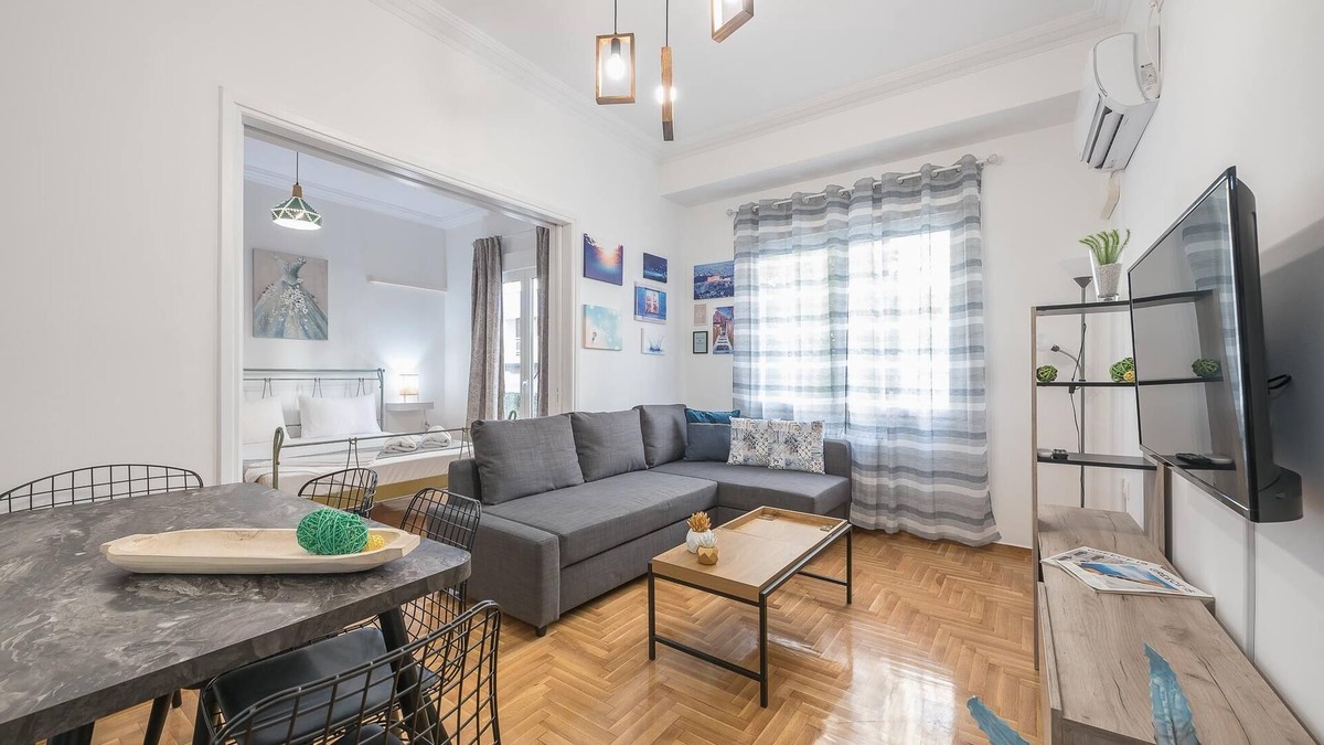 Ampelokipoi Apartment | Athens Bright Suite by Cloudkeys