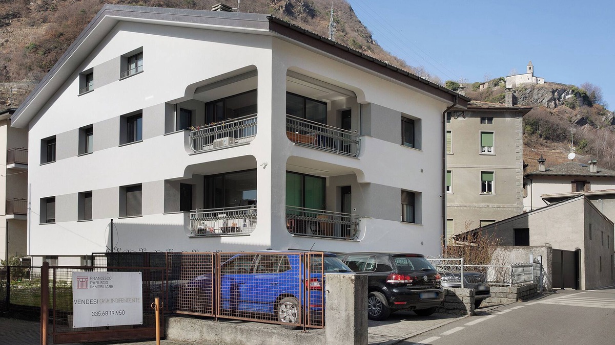 Madonna di Tirano Apartment | Atirano-