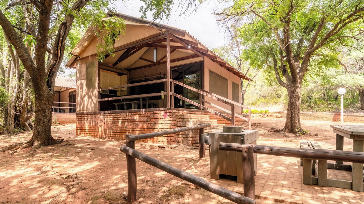Buffelspoort Hotel | ATKV Buffelspoort