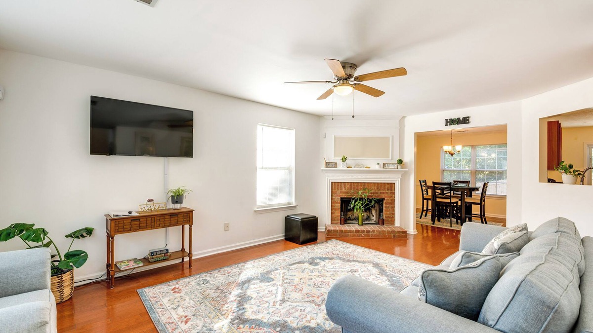 Austell House | Atlanta Area Home w/Yard ~ 2 Mi to Six Flags