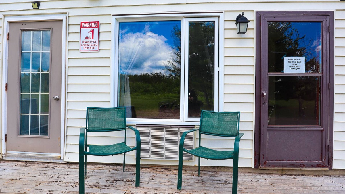 Berry Mills Hotel | Atlantic Motel