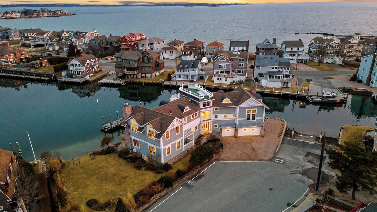 Groton Long Point House | Atlantic's End is now available for rent! Bring your 35' Boat!