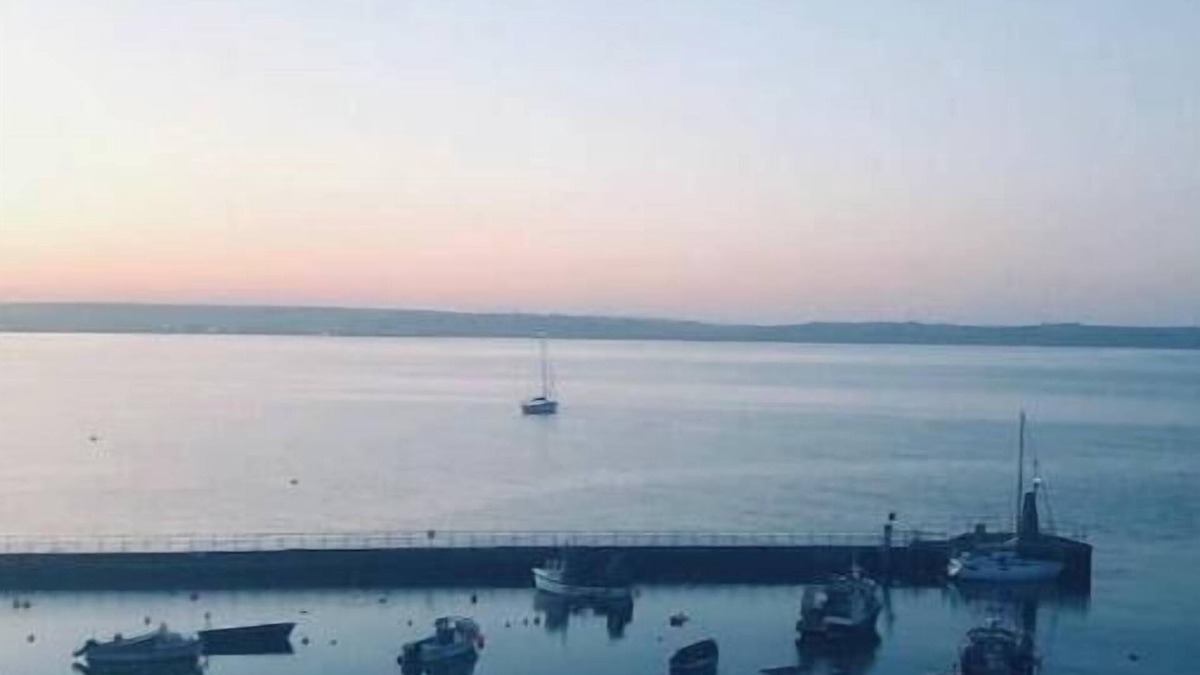 Ballycotton House | Atlantic Views & Irish Charm