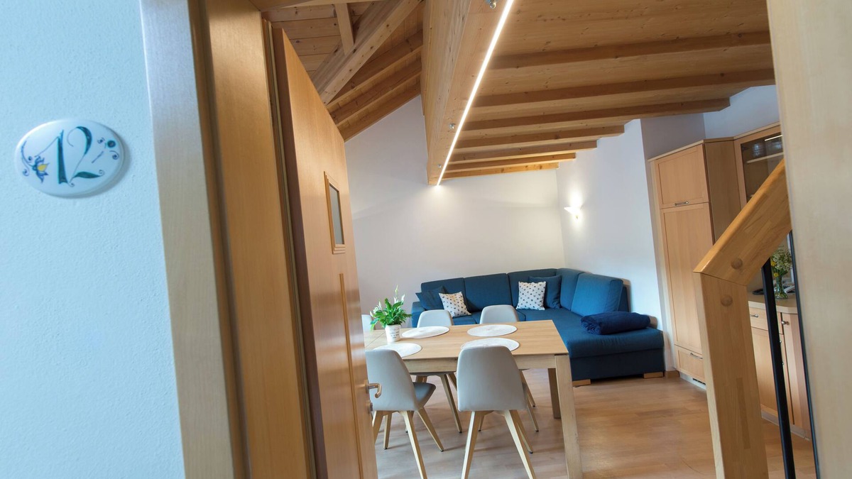 San Martino in Badia Condo | Attic apartment 80sqm 6 people with sheets kitchen oven dishwasher