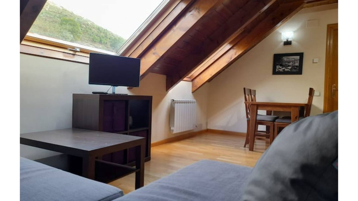 La Vall de Boi Apartment | Attic apartment with velux erta 3
