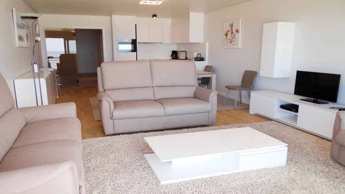 Nieuwpoort-aan-Zee Apartment | Attic Apartment in Nieuwpoort with Sea Views