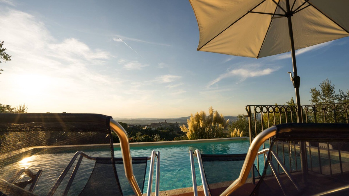 Bettona Villa | Attic in Villa with Swimming Pool near Assisi