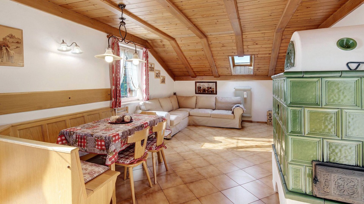 Moena Apartment | Attic 'Maema' with Mountain View and Balcony