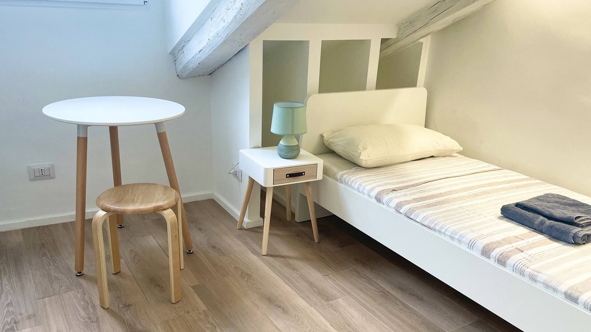 San Salvario Apartment | Attic room Belfiore (B13)