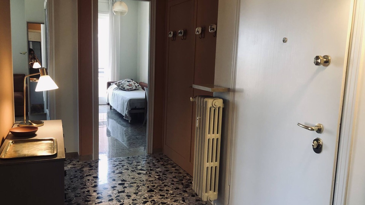 Borgo Trento Apartment | Attic "Space to Light"