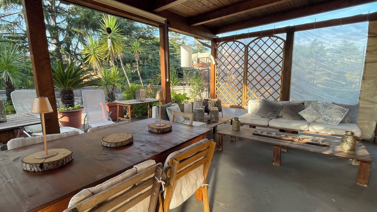 Zona I Val Melaina Apartment | Attic studio apartment in roof garden