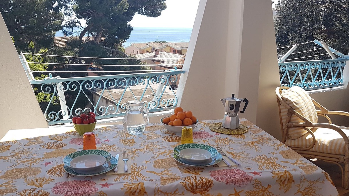 Cala Gonone Apartment | Attic with sea view just 30 meters from the beaches with parking space in the courtyard!