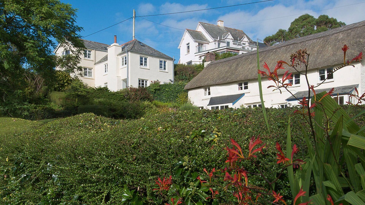 Salcombe Cottage | Attractive, Comfortable Cottage With All Up To Date Amenities In The Heart Of East Portlemouth
