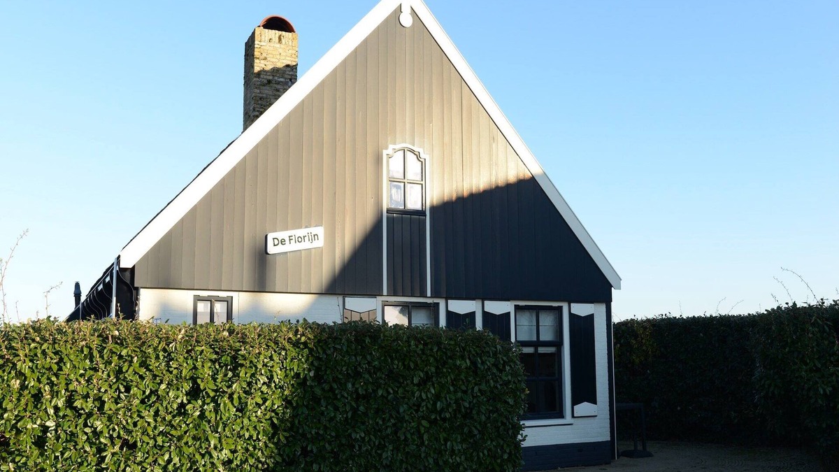 Oosterend House | Attractive Home in Frisian