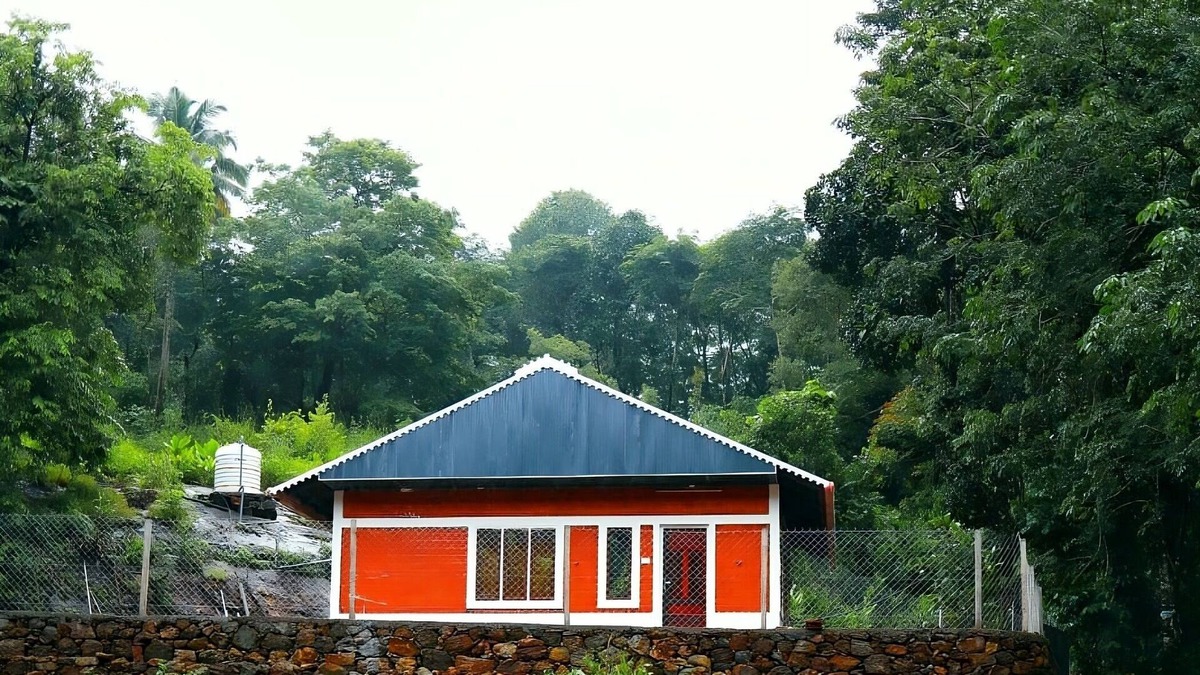 Devikolam Resort | Attractive river side cottage with waterfall view and Mountain View