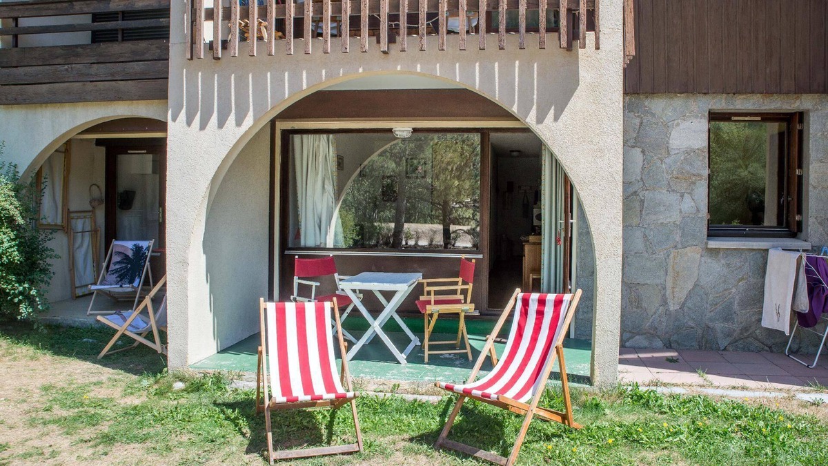 La Salle-les-Alpes Apartment | Attractive T3 flat in a quiet location with garden