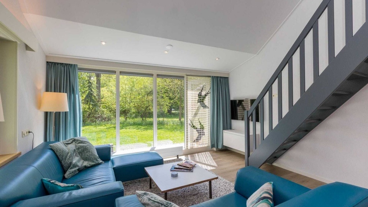 Breezand House | Attractive vacation home with spacious garden
