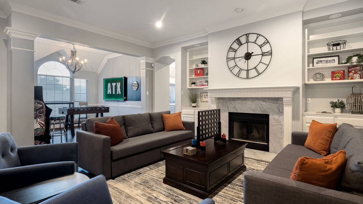 Scofield Farms House | ATX LUXE PLAY GOLF
