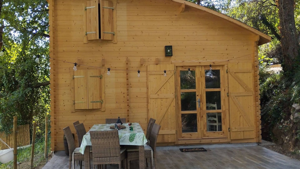 Bendejun Ski Chalet | Atypical chalet rental