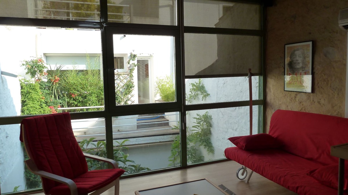 Gruissan House | ATYPICAL house in the old village of GRUISSAN with sunny exterior