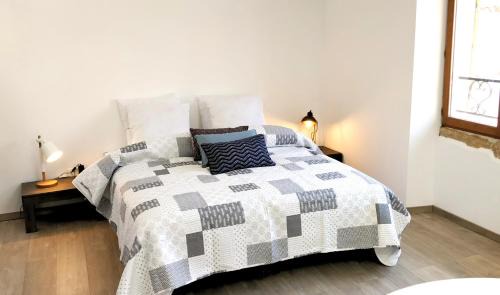 Saint-Chamas Apartment | Au Coeur du Vieux Village