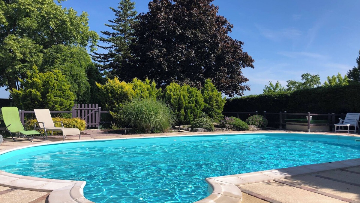 Gout-Rossignol House | Au Coucou chanteur family home with pool