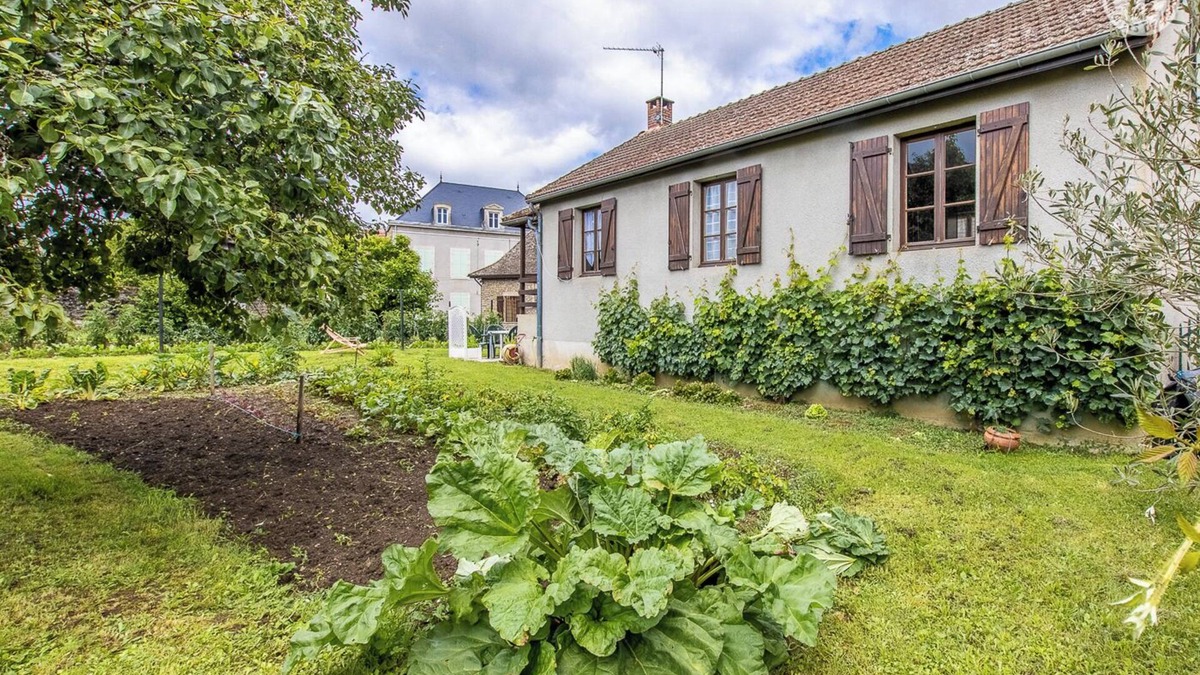 Paris-l'Hopital House | Au Fil de la Cozanne