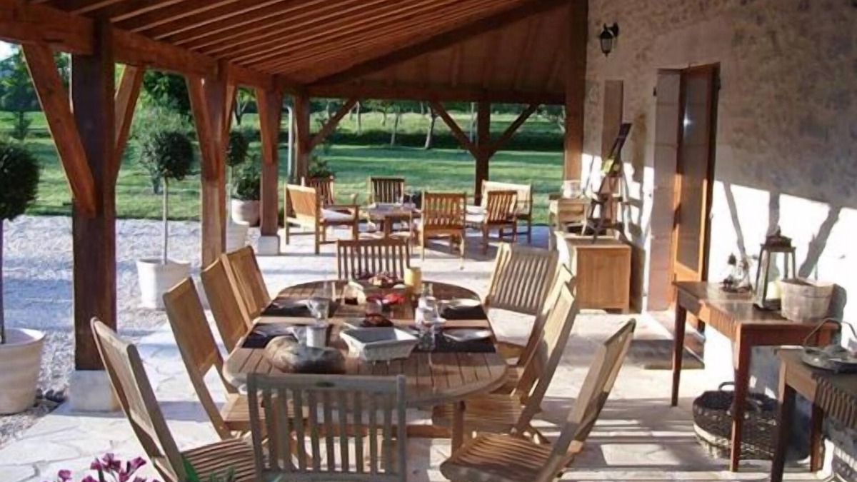 Meyronne House | Au Picatal
