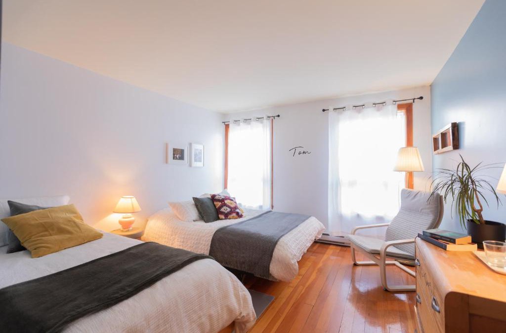 Saint Ferreol les Neiges Hotel | Auberge & Campagne