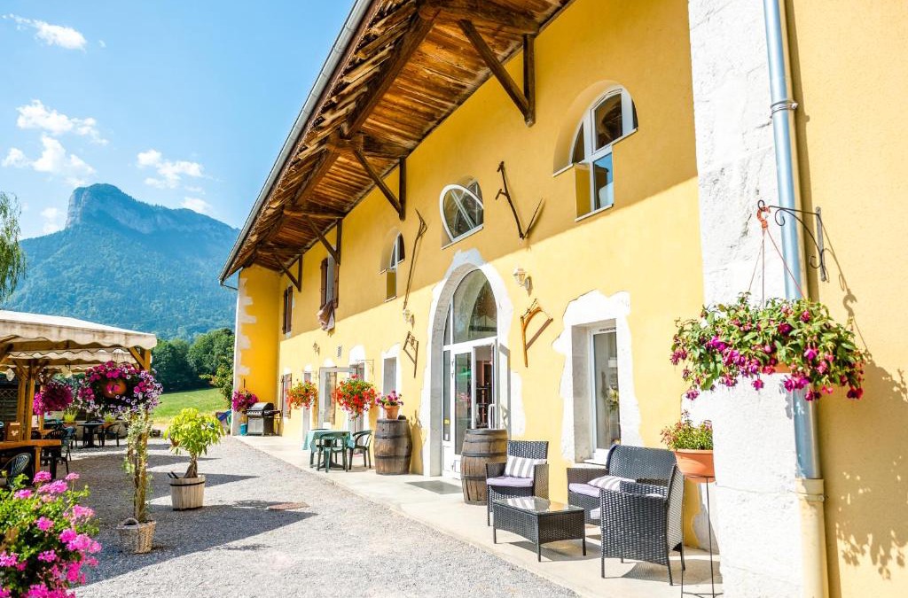 Lathuile Hotel | Auberge de Pontgibaud