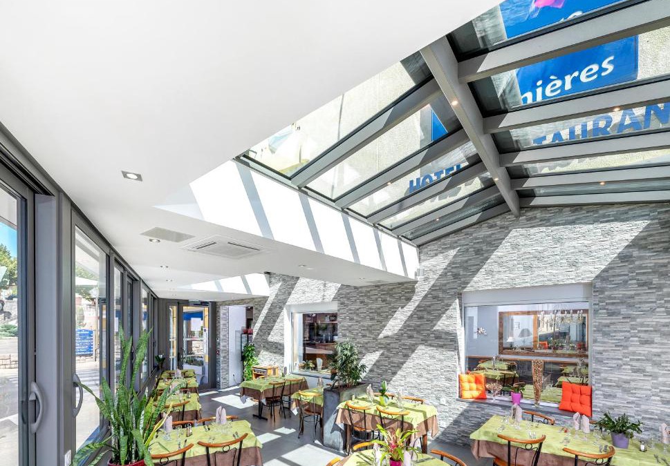 Les Avenieres-Veyrins-Thuellin Hotel | Auberge des Avenières