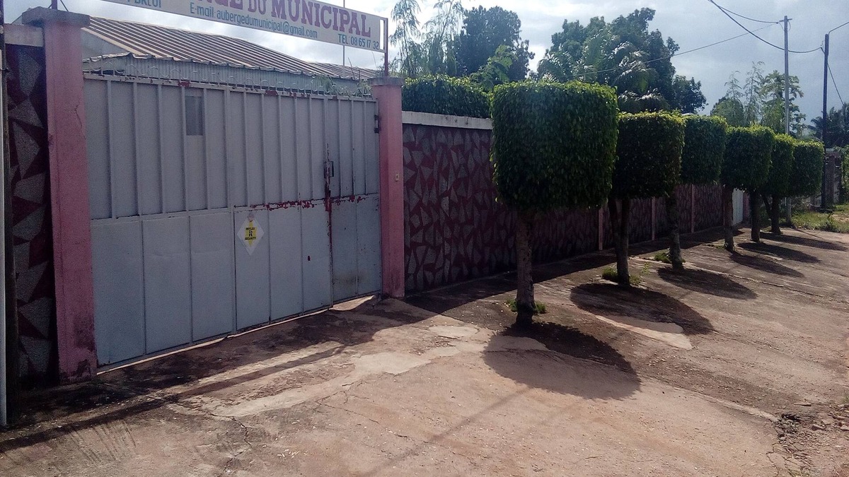 Bouake House | Auberge Du Municipal