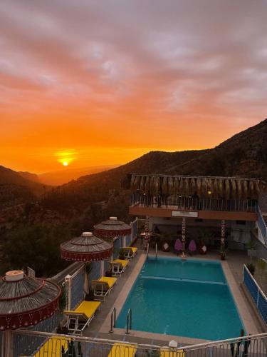 Aqesri House | Auberge Les Montagnes du Paradis Your Hidden Retreat in Paradise Valley