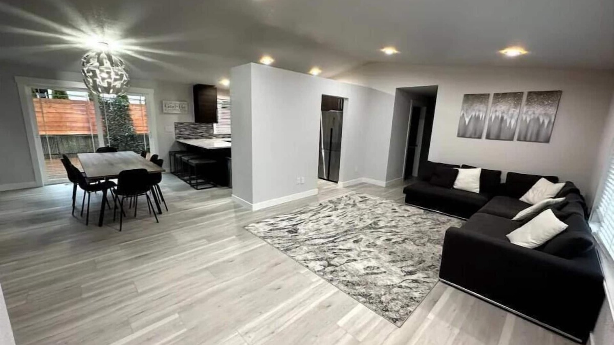 Lakeland North House | Auburn's Cozy Haven