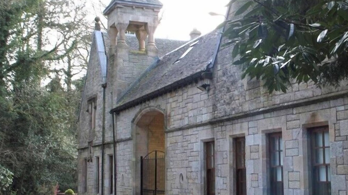 Arden House | Auchenheglish Lodges - Carriage Lodge