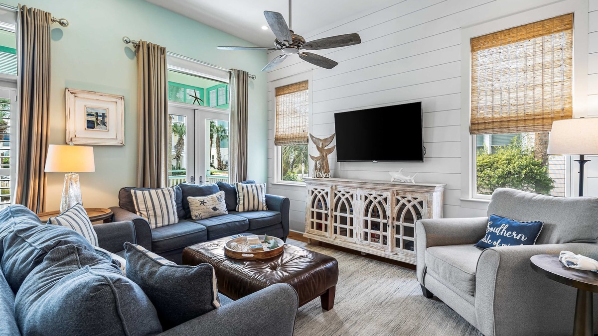 Frangista Beach Cottage | Aug-Oct Reduced!*Pool Access*Beach Gear Included!