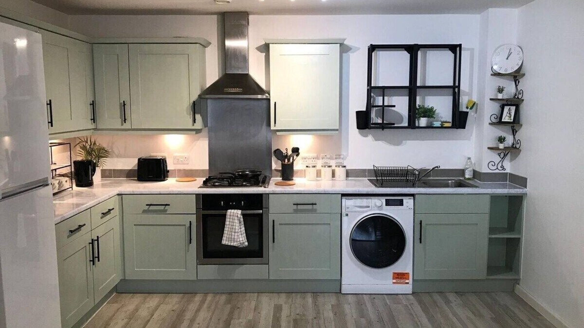 Canon's Marsh Apartment | August Discount - Long Stay - Contractors