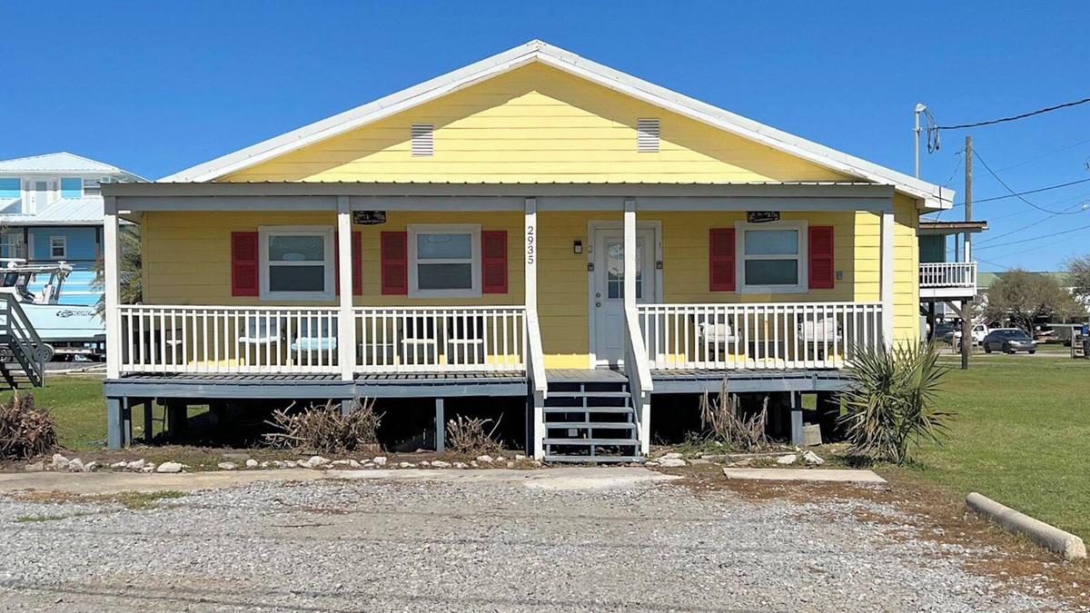 Grand Isle House | Auralee Unit 1 - Beach Access - Island Realty