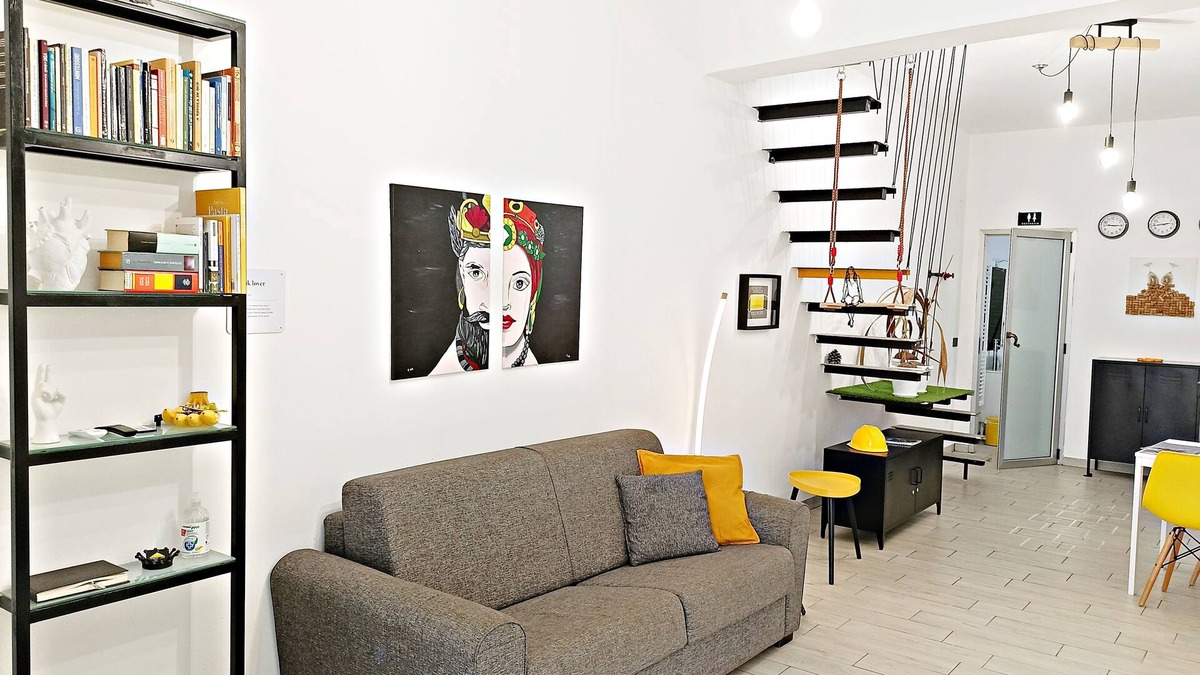 Santa Lucia House | Aurelio's Artpartment - "Unconventional House"