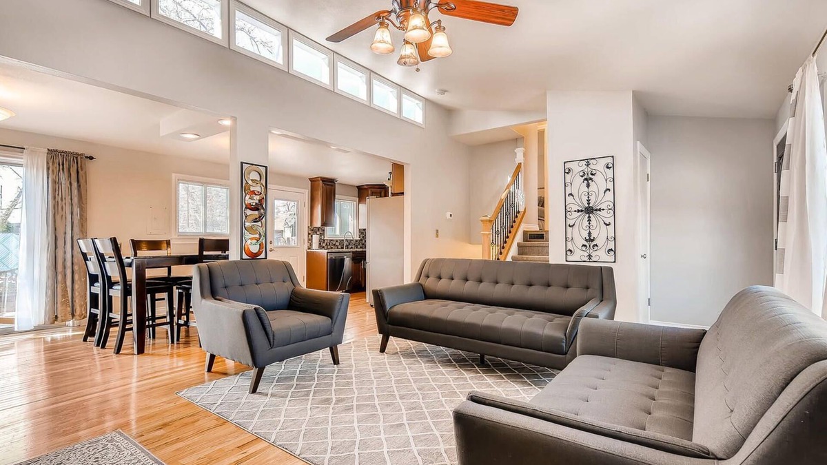 Sable Altura Chambers House | Aurora Home near-UCHealth Anschutz Medical Campus and Denver Airport